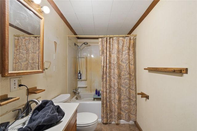 3119 Vanderhoof Road, Clinton, OH 44216