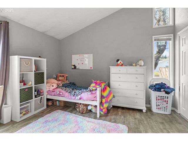 1135 LAKEWOOD Dr Sw, Albany, OR 97321