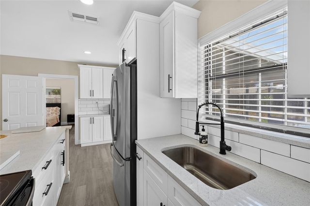 2003 PRINCETON AVENUE, Bradenton, FL 34207