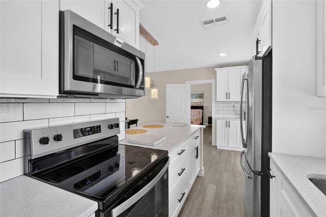 2003 PRINCETON AVENUE, Bradenton, FL 34207