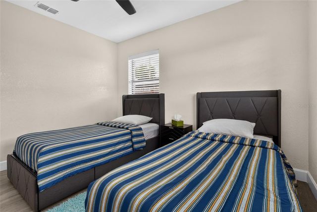 2003 PRINCETON AVENUE, Bradenton, FL 34207