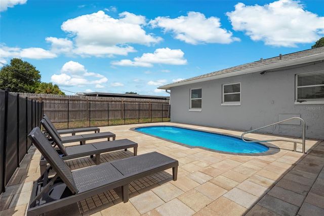 2003 PRINCETON AVENUE, Bradenton, FL 34207
