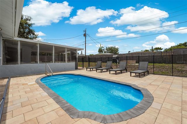 2003 PRINCETON AVENUE, Bradenton, FL 34207