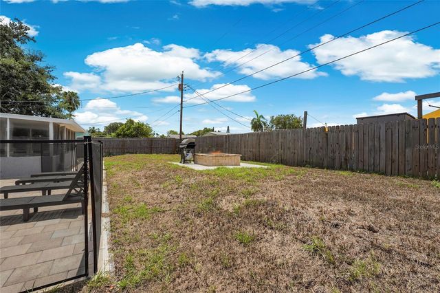 2003 PRINCETON AVENUE, Bradenton, FL 34207