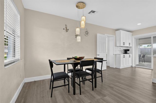 2003 PRINCETON AVENUE, Bradenton, FL 34207
