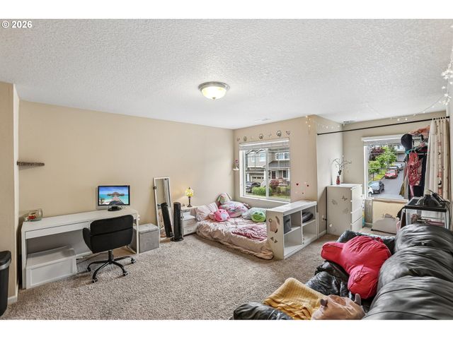 17089 Nw TRISTAN St, Portland, OR 97229