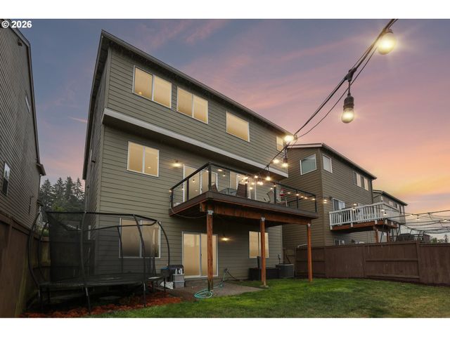 17089 Nw TRISTAN St, Portland, OR 97229
