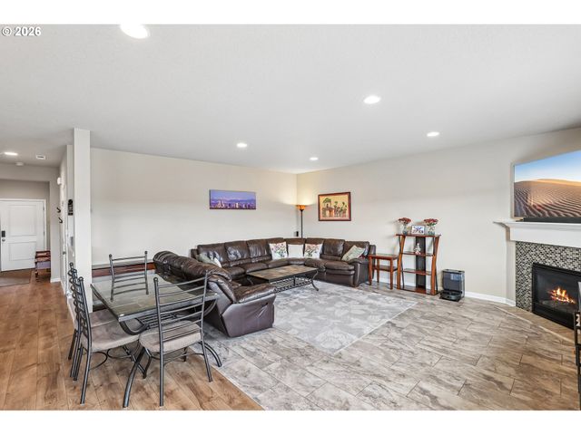 17089 Nw TRISTAN St, Portland, OR 97229