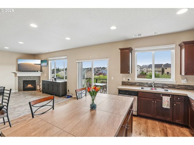 17089 Nw TRISTAN St, Portland, OR 97229
