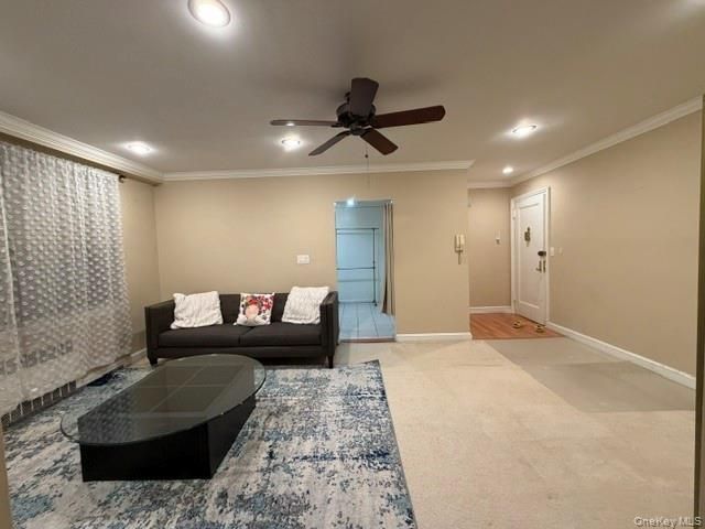 14-16 Stoner Avenue 2D, Great Neck, NY 11021