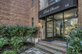 14-16 Stoner Avenue 2D, Great Neck, NY 11021
