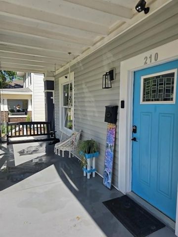 210 SW D Street, Ardmore, OK 73401