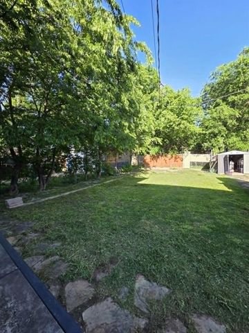 210 SW D Street, Ardmore, OK 73401