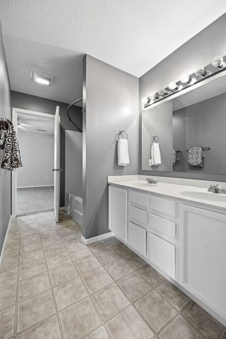 575 Bent Creek Drive, Marion, IA 52302