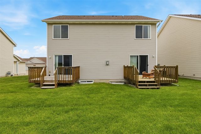 575 Bent Creek Drive, Marion, IA 52302