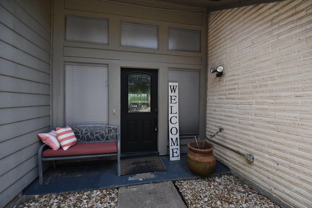 6003 Long Leaf Drive, Houston, TX 77088