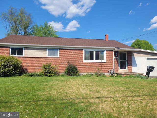 16 BELLMORE RD, Camp Hill, PA 17011