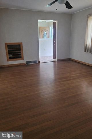 16 BELLMORE RD, Camp Hill, PA 17011
