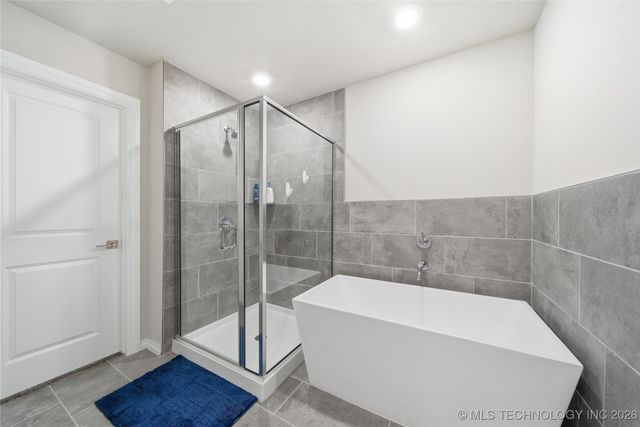 7407 E Oakridge Court, Broken Arrow, OK 74014