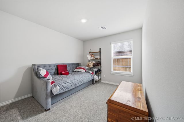 7407 E Oakridge Court, Broken Arrow, OK 74014