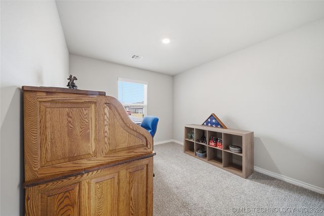 7407 E Oakridge Court, Broken Arrow, OK 74014