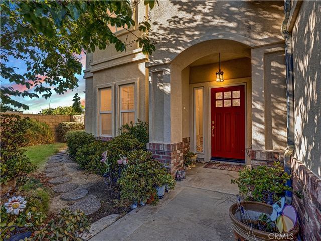 207 Gilbert Way, Placentia, CA 92870