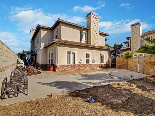207 Gilbert Way, Placentia, CA 92870