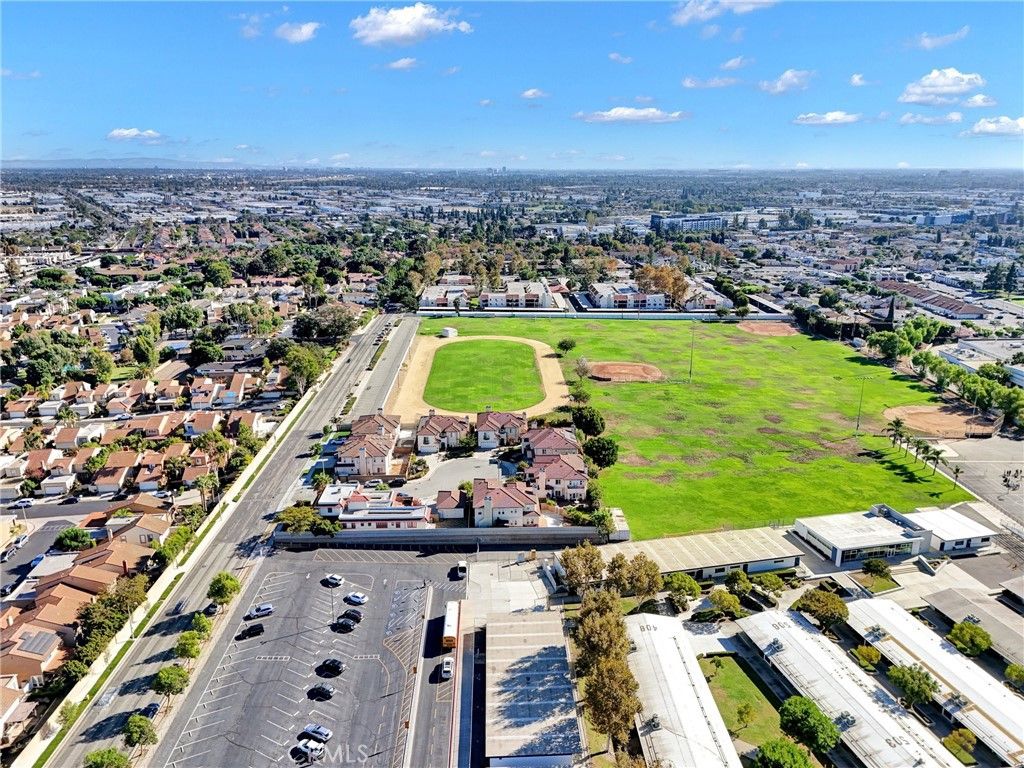 207 Gilbert Way, Placentia, CA 92870 — photo 4