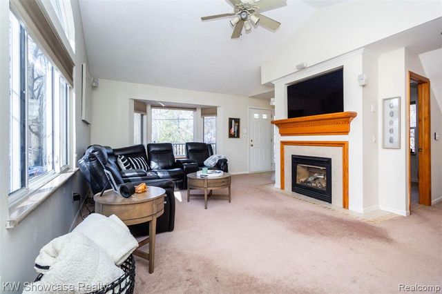 580 Elkinford Drive, White Lake, MI 48383