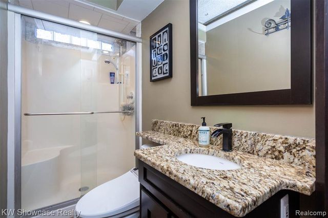 580 Elkinford Drive, White Lake, MI 48383