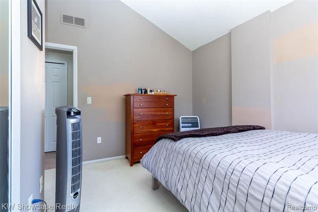 580 Elkinford Drive, White Lake, MI 48383