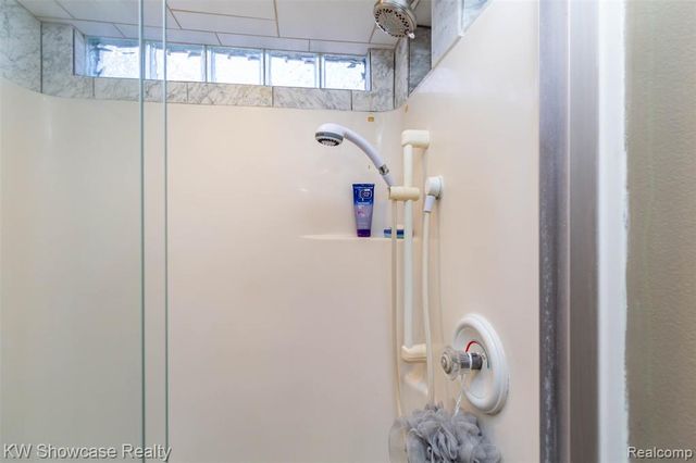 580 Elkinford Drive, White Lake, MI 48383