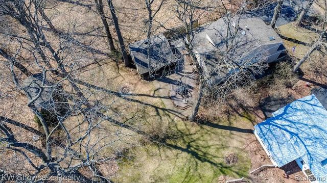 580 Elkinford Drive, White Lake, MI 48383