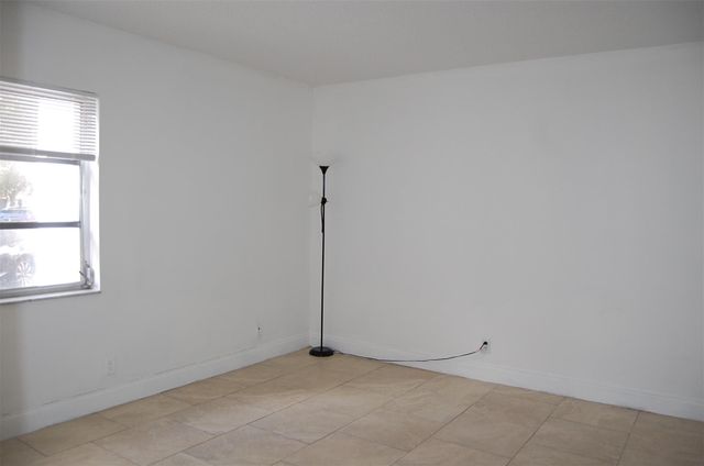 622 NW 13th Street 13, Boca Raton, FL 33486