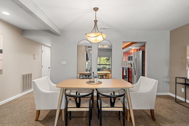 115 Rogue River Highway APT 307, Grants Pass, OR 97527