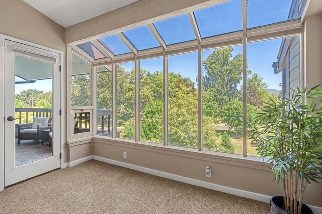 115 Rogue River Highway APT 307, Grants Pass, OR 97527