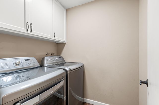 115 Rogue River Highway APT 307, Grants Pass, OR 97527