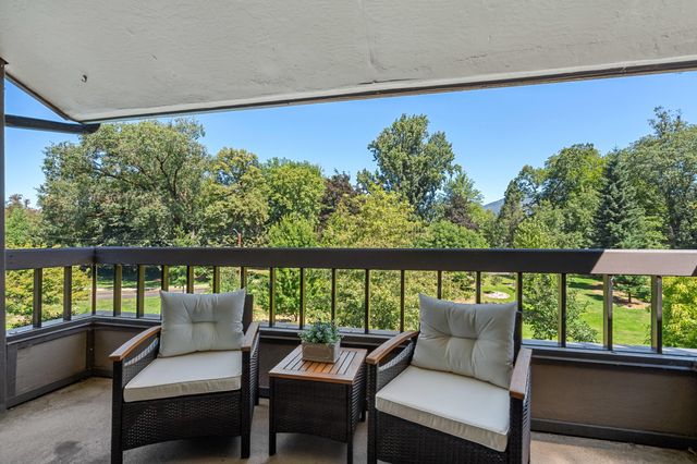 115 Rogue River Highway APT 307, Grants Pass, OR 97527