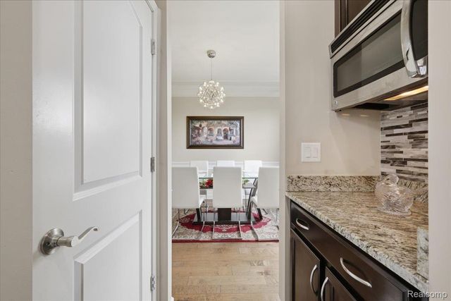 4810 E Stonegate Circle, Orion Charter Township, MI 48359