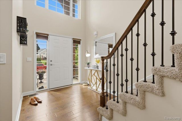 4810 E Stonegate Circle, Orion Charter Township, MI 48359