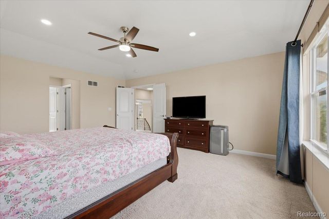 4810 E Stonegate Circle, Orion Charter Township, MI 48359