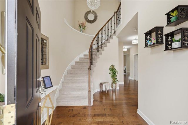 4810 E Stonegate Circle, Orion Charter Township, MI 48359