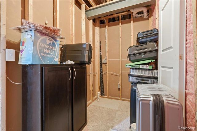 4810 E Stonegate Circle, Orion Charter Township, MI 48359
