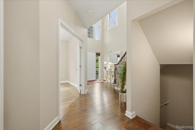 4810 E Stonegate Circle, Orion Charter Township, MI 48359