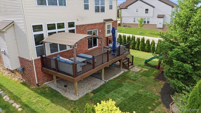 4810 E Stonegate Circle, Orion Charter Township, MI 48359