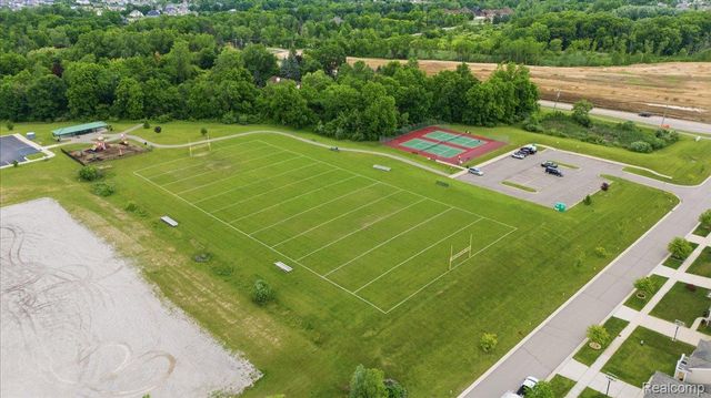 4810 E Stonegate Circle, Orion Charter Township, MI 48359