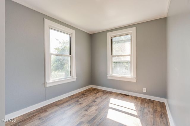 1104 East Main Street, Johnson City, TN 37601