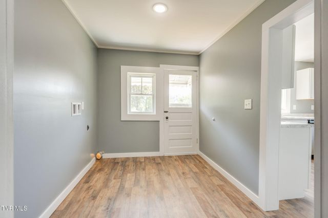 1104 East Main Street, Johnson City, TN 37601