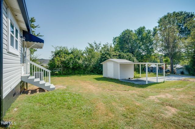 1104 East Main Street, Johnson City, TN 37601