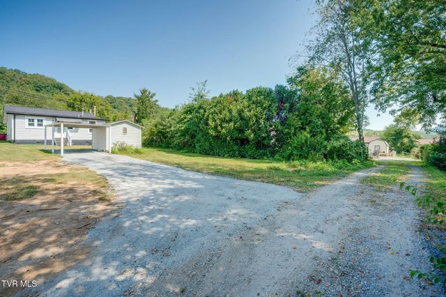 1104 East Main Street, Johnson City, TN 37601